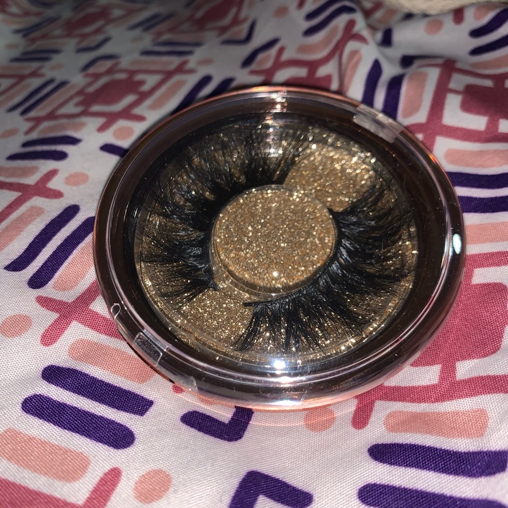 3D Mink Lashes by @_ROSbeauty